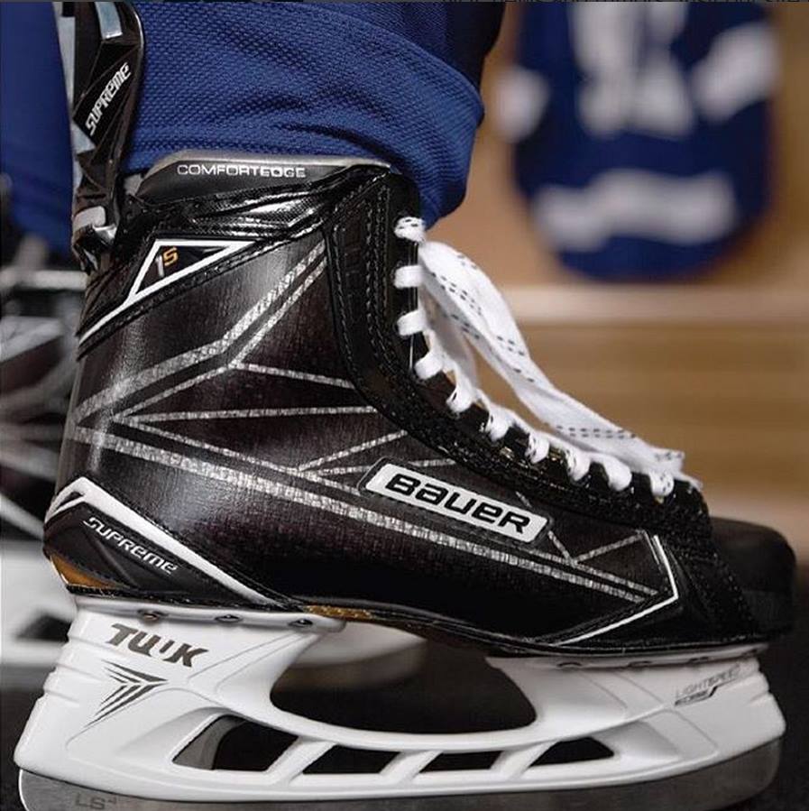 Коньки Bauer Supreme 1S.